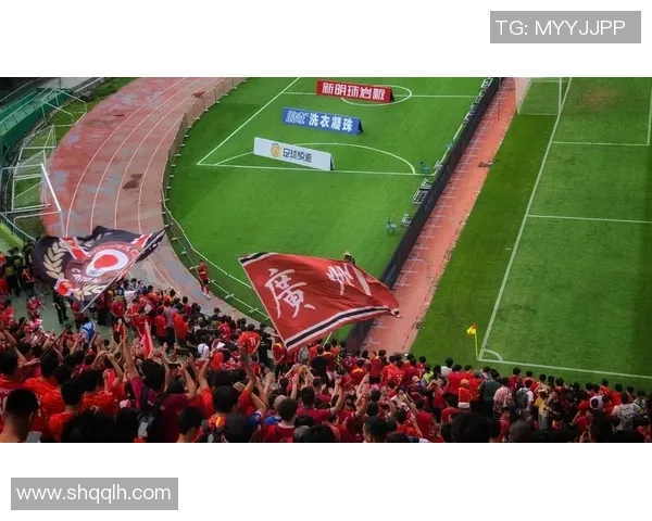 广州足球队团队协作能力提升显著创新高引发广泛关注与讨论